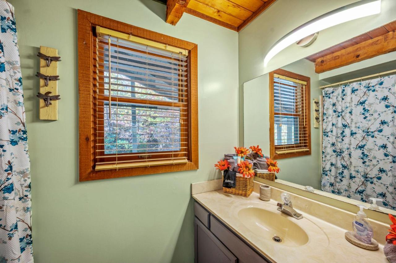 Barenberg Cabin - Secluded Unobstructed Panoramic Smoky Mountains View With Two Master Suites, Loft Game Room, And Hot Tub Gatlinburg Buitenkant foto